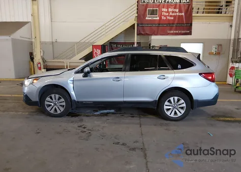 2018 Subaru Outback 2.5I Premium z USA, uszkodzony, nr VIN 4S4BSAFC7J3288248